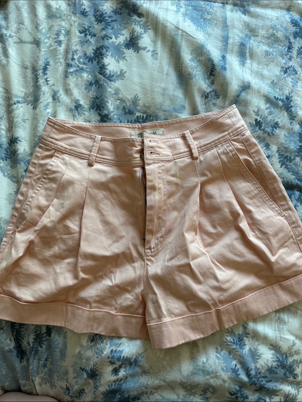 Madewell High-Waist Pleated Light Pink Shorts